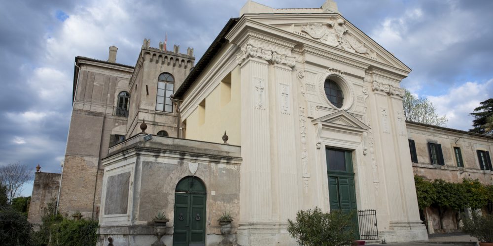 Facciata S Maria del Priorato