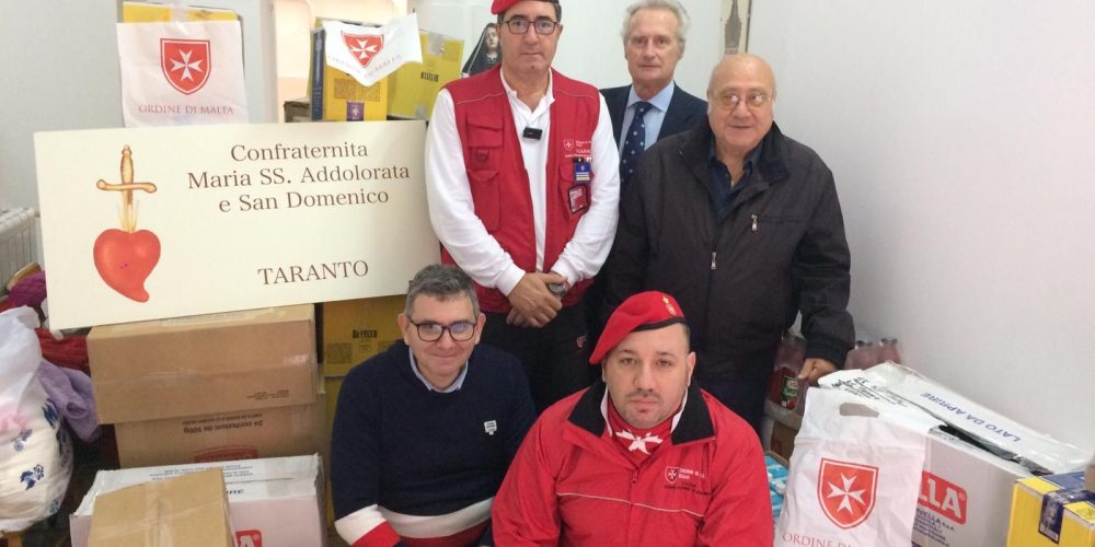 Il materiale raccolto consegnato alla Confraternita SS