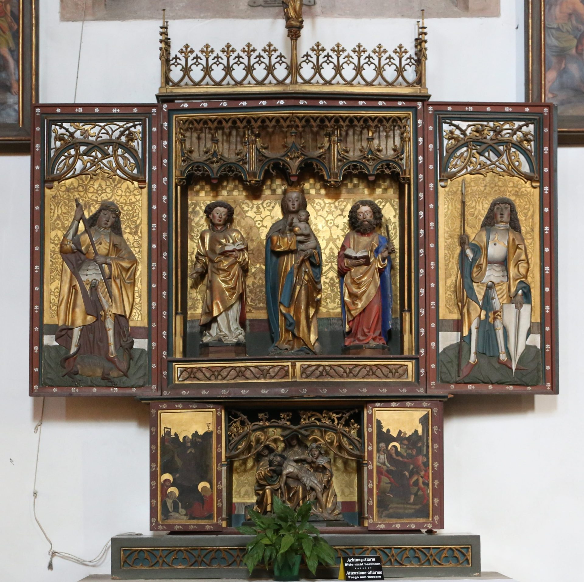 Gotischer_Fluegelaltar_St