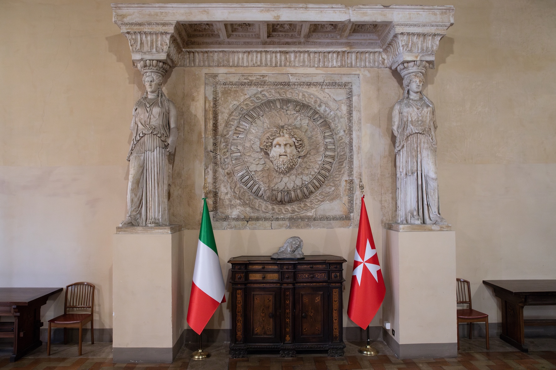 Sala Cariatidi Casa Cavalieri di Rodi