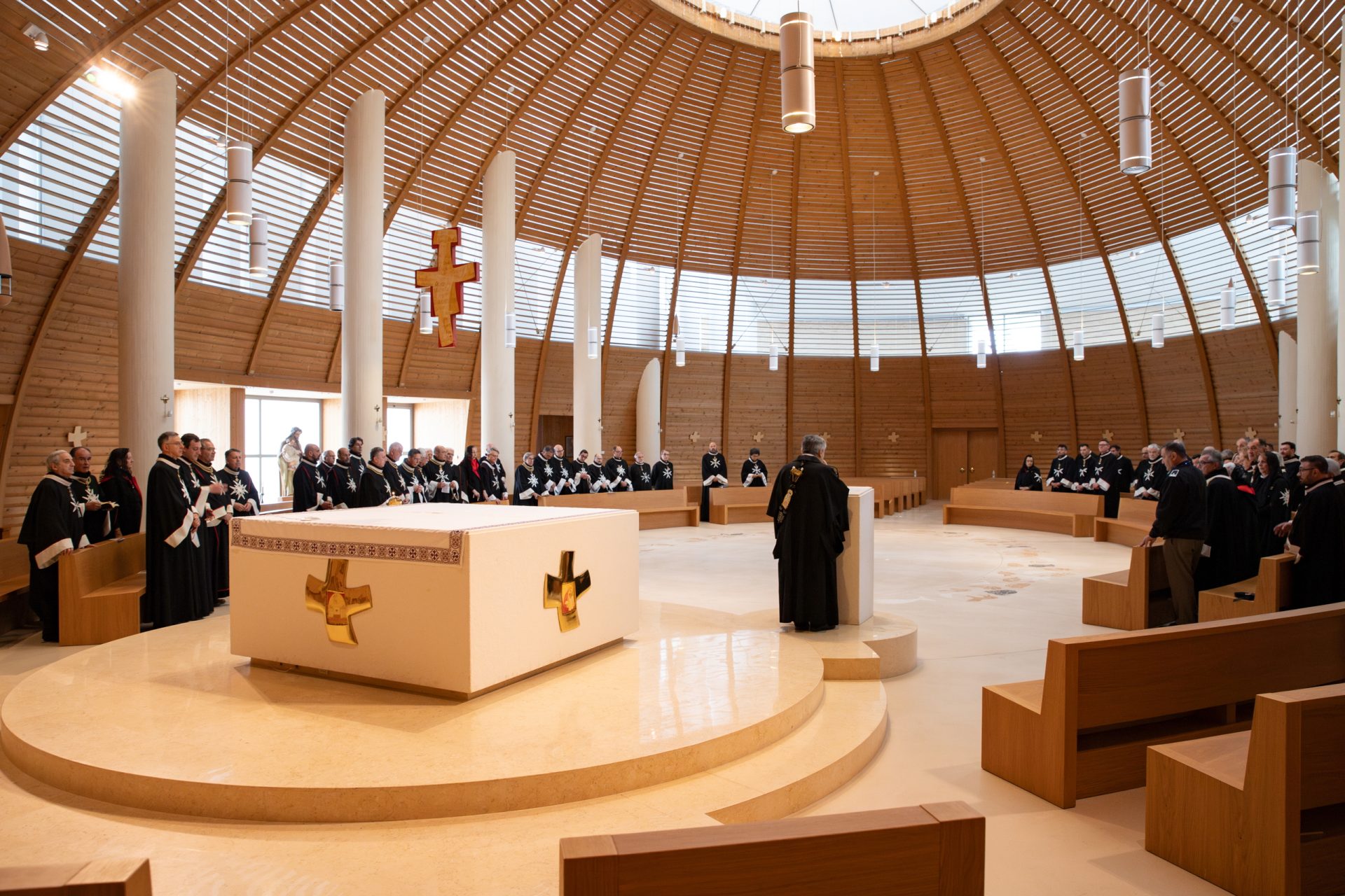 Chiesa intera da altare 2